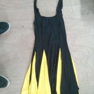 שמלה שחורה משלושים צהוב